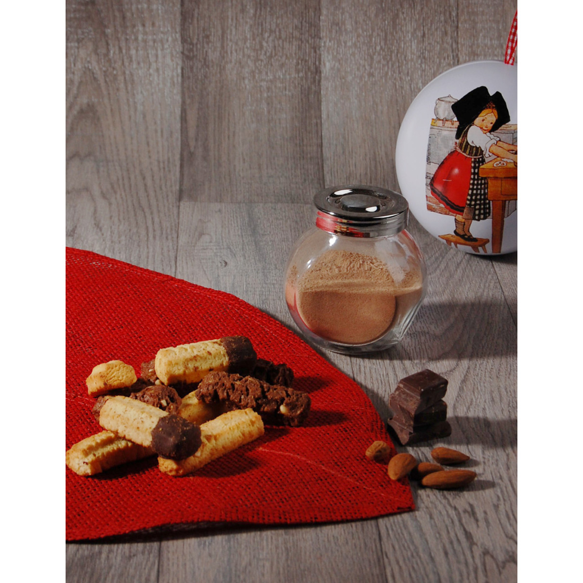 Boule blanche Hansi garnie d'un mélange de spritz 150g