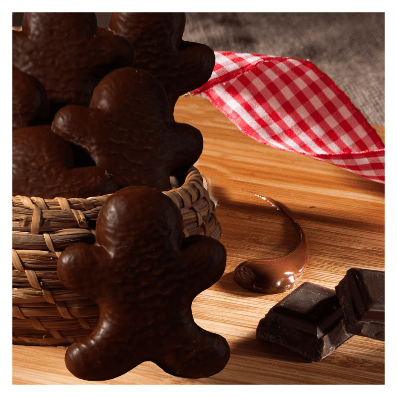 Barquette de bonhomme en pain d'épices enrobé de chocolat noir 200g