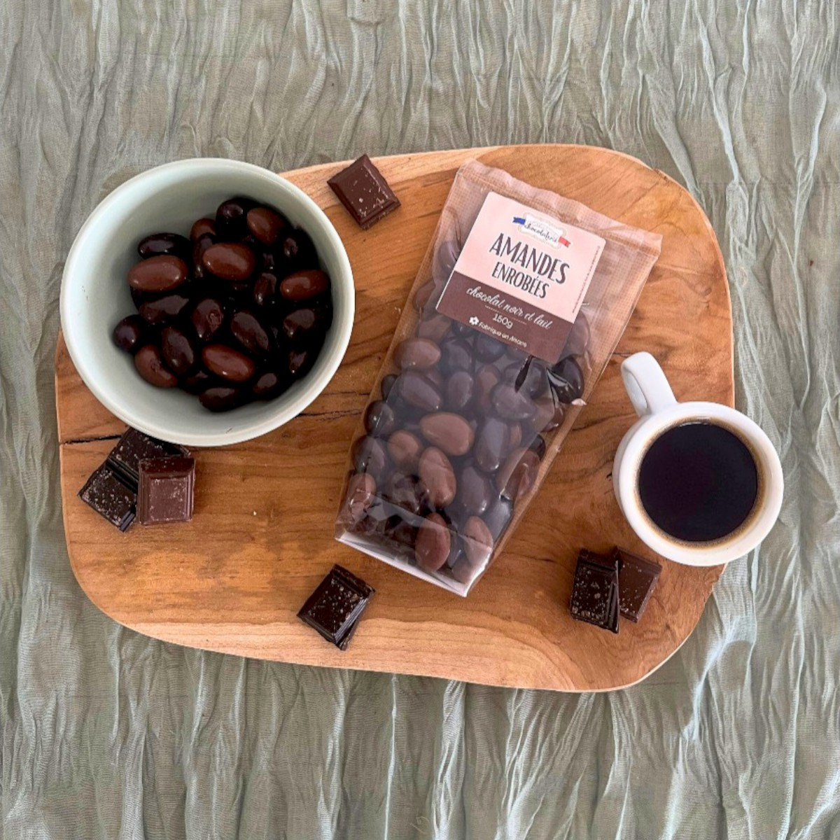 Amandes enrobées chocolat noir et lait 150g